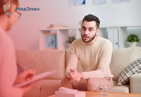 мужчина на приеме терапевта